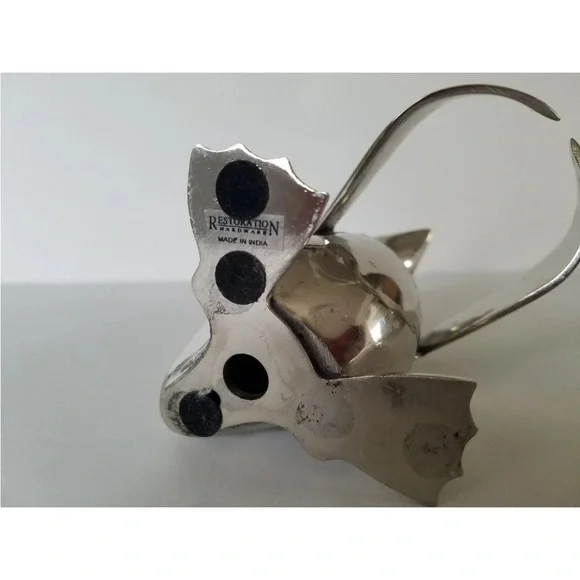 Vintage Restoration Hardware Silver Plated Penguin Serving Up a Candle Holder - Picture 6 of 6